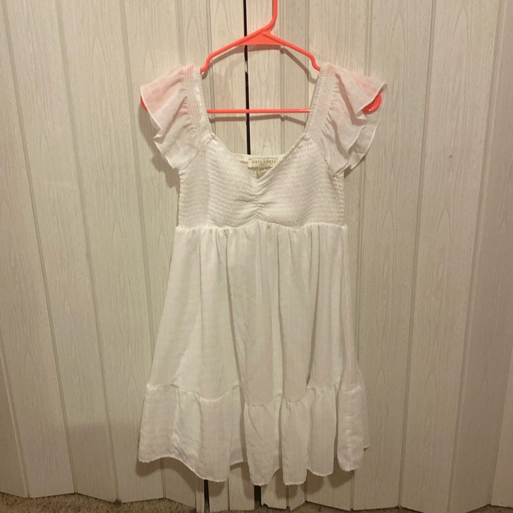 White junior’s dress
